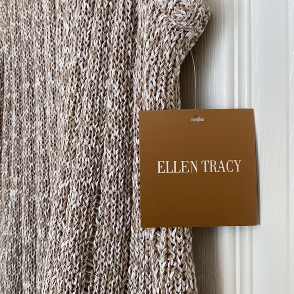 NWT. Ellen Tracy sleeveless crew neck soft top - Picture 3 of 7